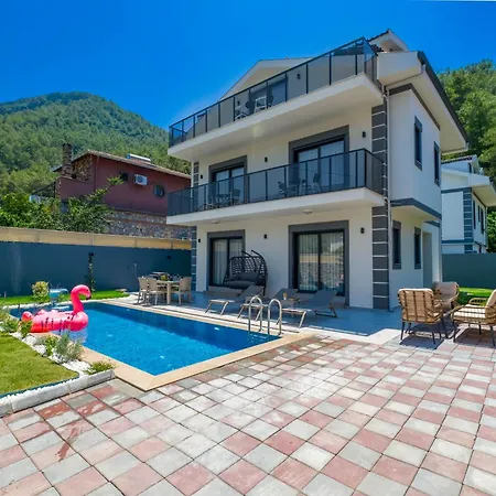 Huzur Villa