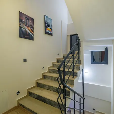 Villa Huzur *
